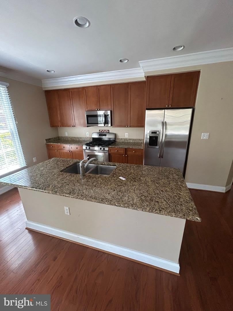 1115 CAMERON ST #216 – photo 4