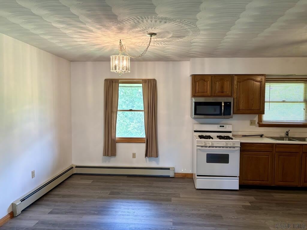 2837 Bedford Street – photo 5