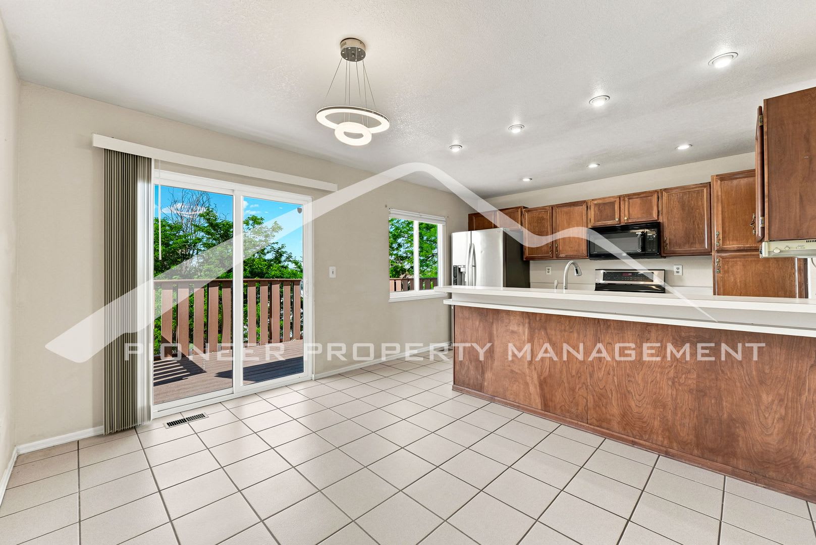 Spacious Home with Central AC and 2-Car Garage – photo 5