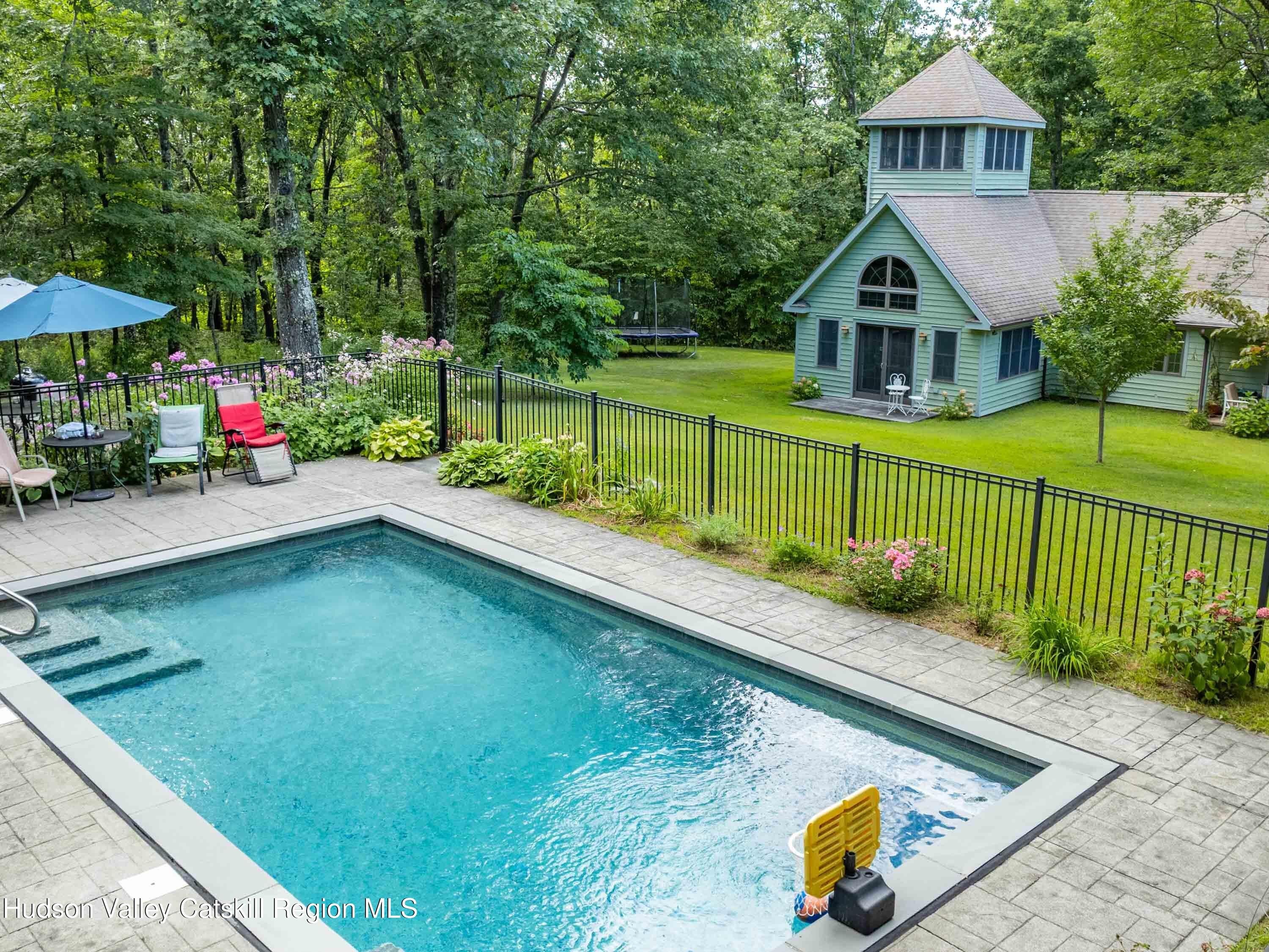 74 Hilltop Road – photo 4