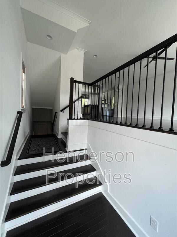 1903 Seegars Pl – photo 3