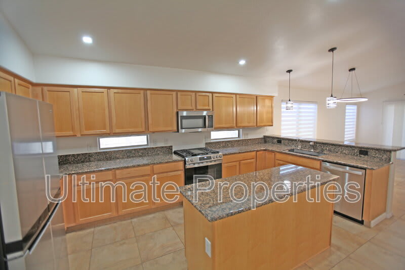 15313 N 104th Way – photo 4