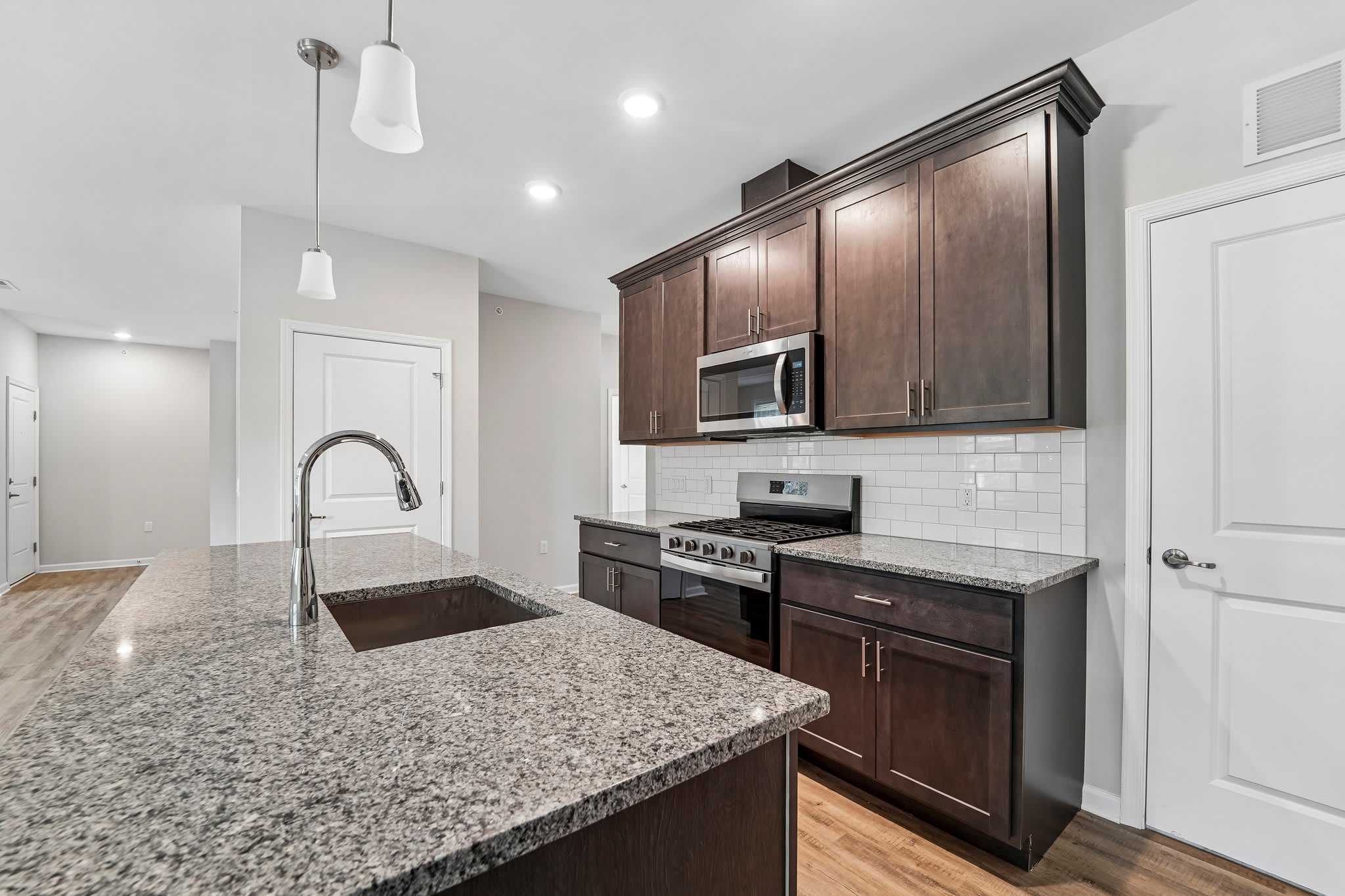 200 Tower Ridge CircleApartment 226 – photo 3