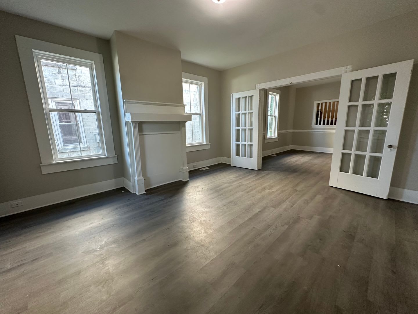 Timeless Character & Modern Updates in the Heart of Edenton – photo 2