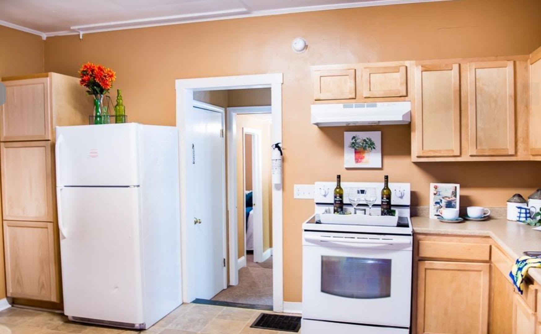 5 Bedroom 2 Bath House Available For The 2026 2027 Lease Term – photo 2