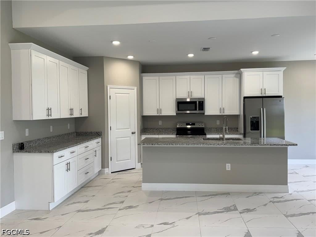 543 McArthur Boulevard – photo 2