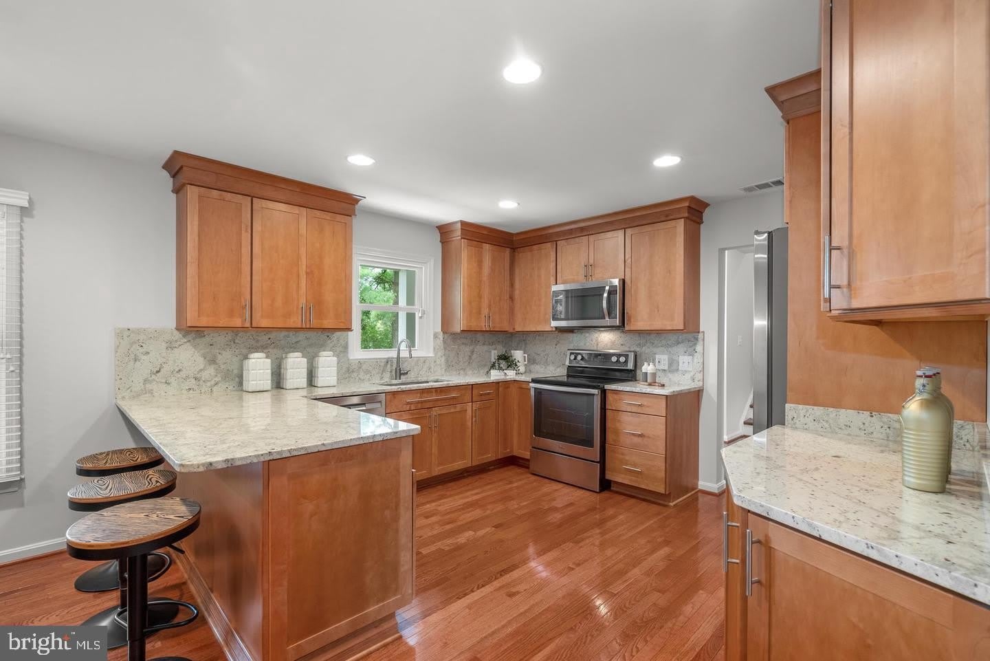 9428 Meadow Shire Lane – photo 5