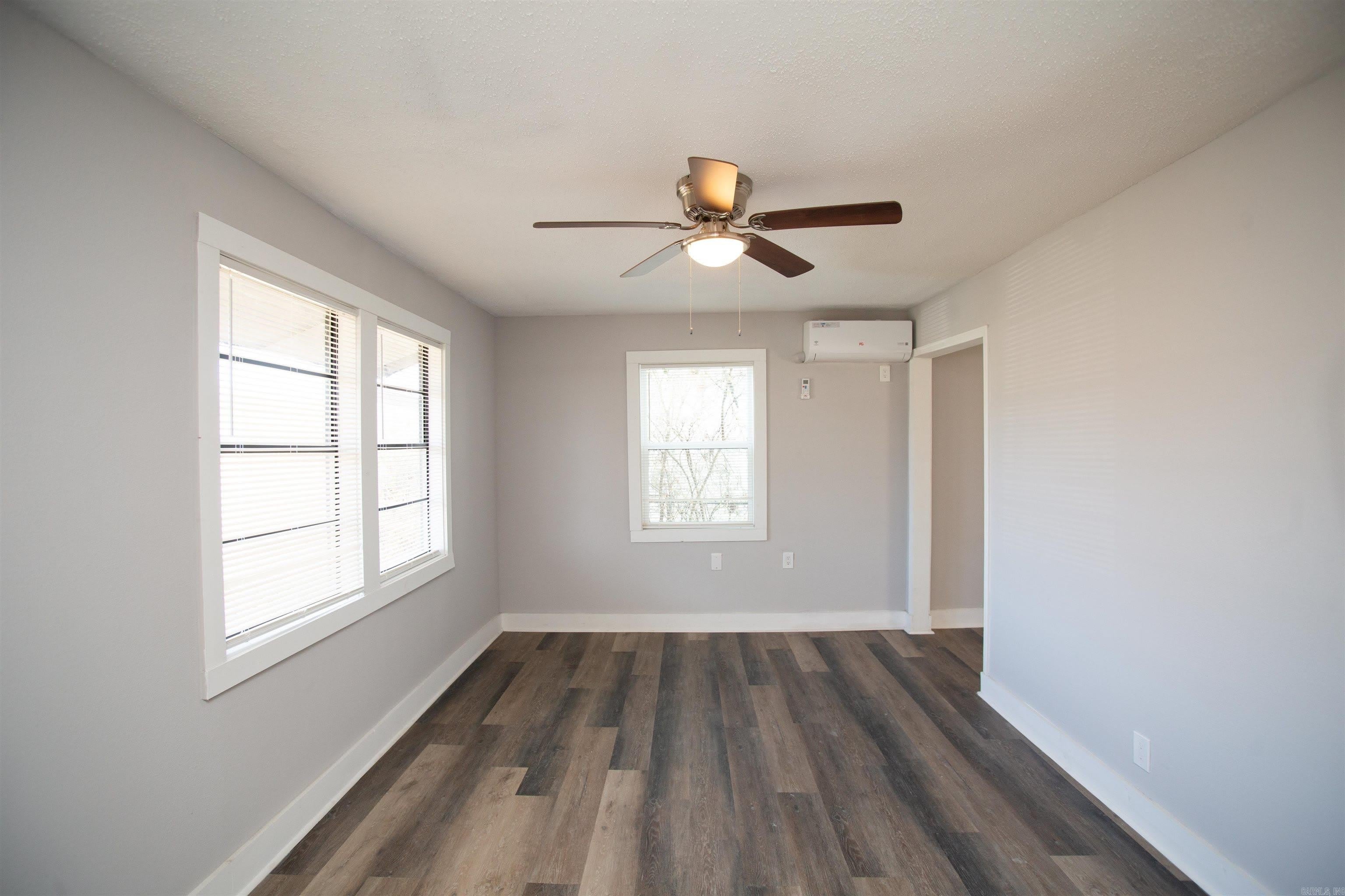 914 E 17th Street – photo 2