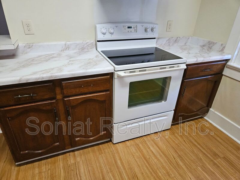 110 South Pierce Street – photo 4
