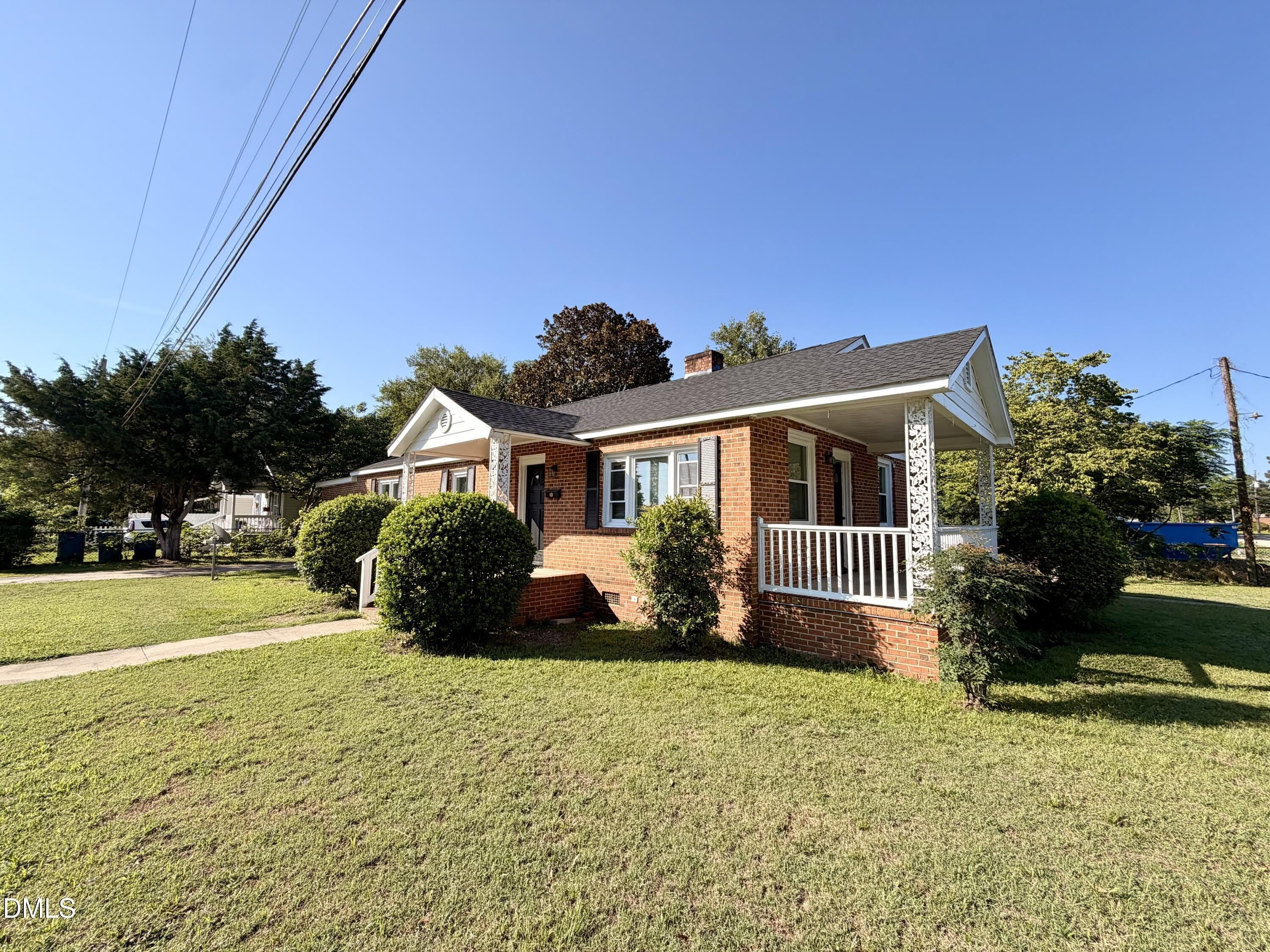 1000 E Harnett Street – photo 3