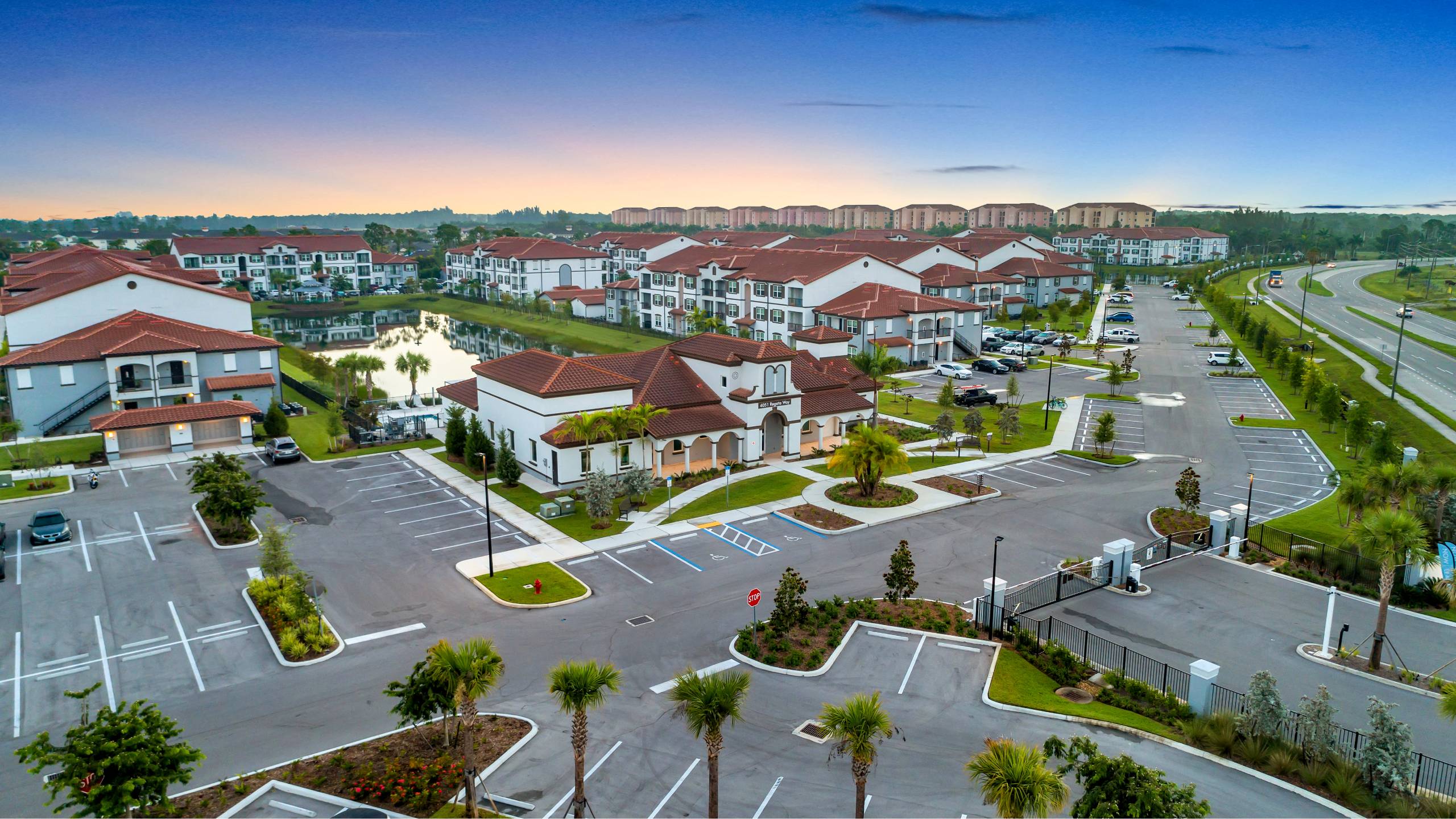 Venetian Apartments – photo 4