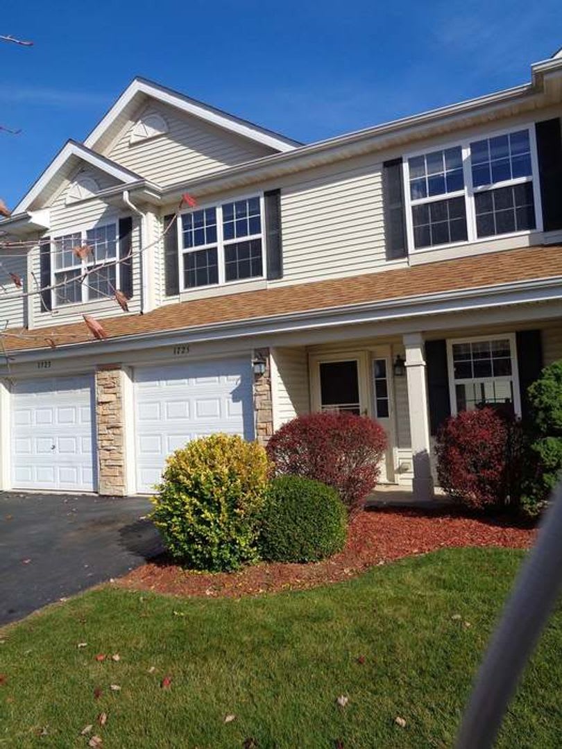 1725 Chrysler Dr – photo 2
