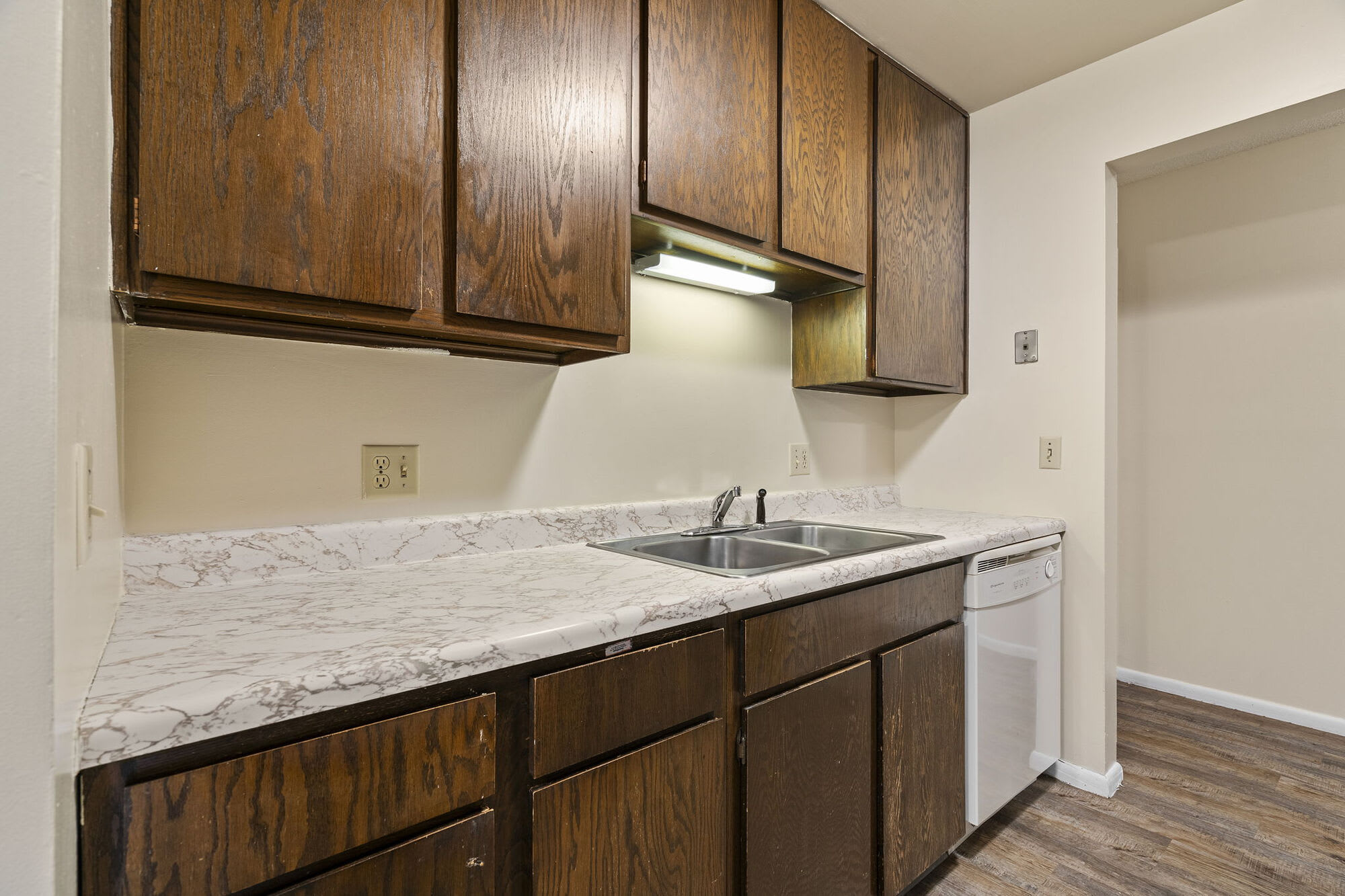 Cedarwood West Apartments – photo 3