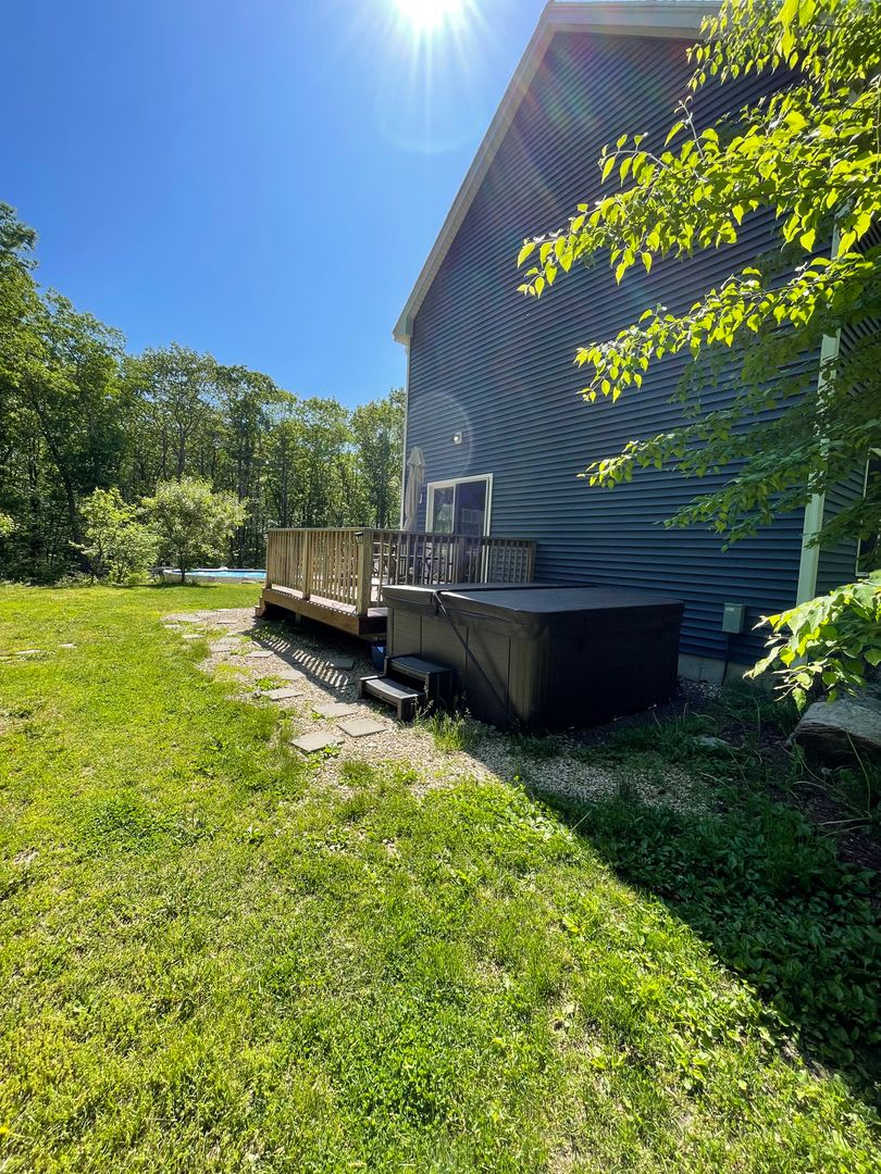 Huge House tucked in a great part of the York, Maine, close to the tolls for easy access! – photo 5
