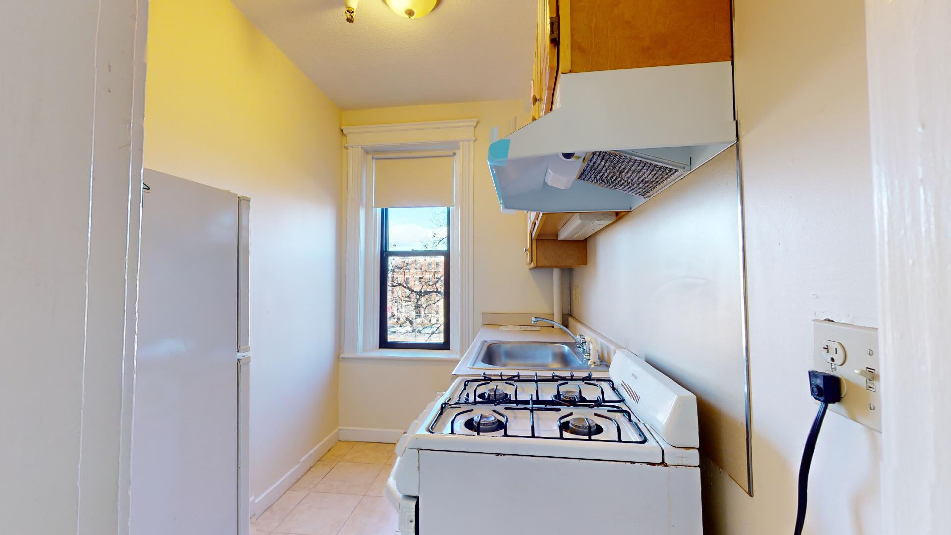 Bowdoin School Apartments – photo 1