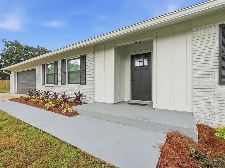 251 Briarwood Circle – photo 2
