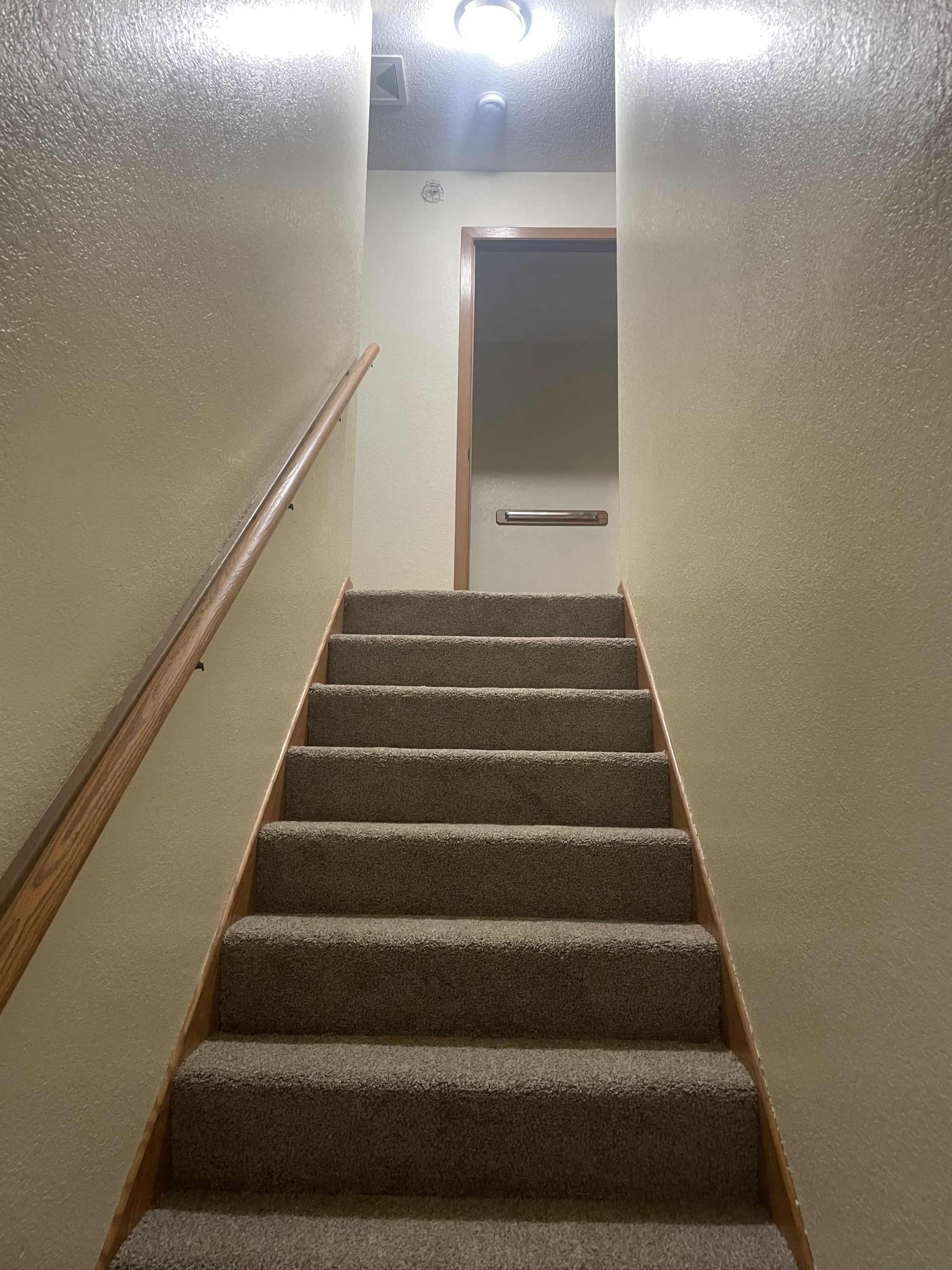 1063 East Cascade Avenue 1 – photo 4