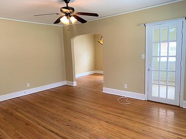 549 Lynnhaven Dr SW – photo 2