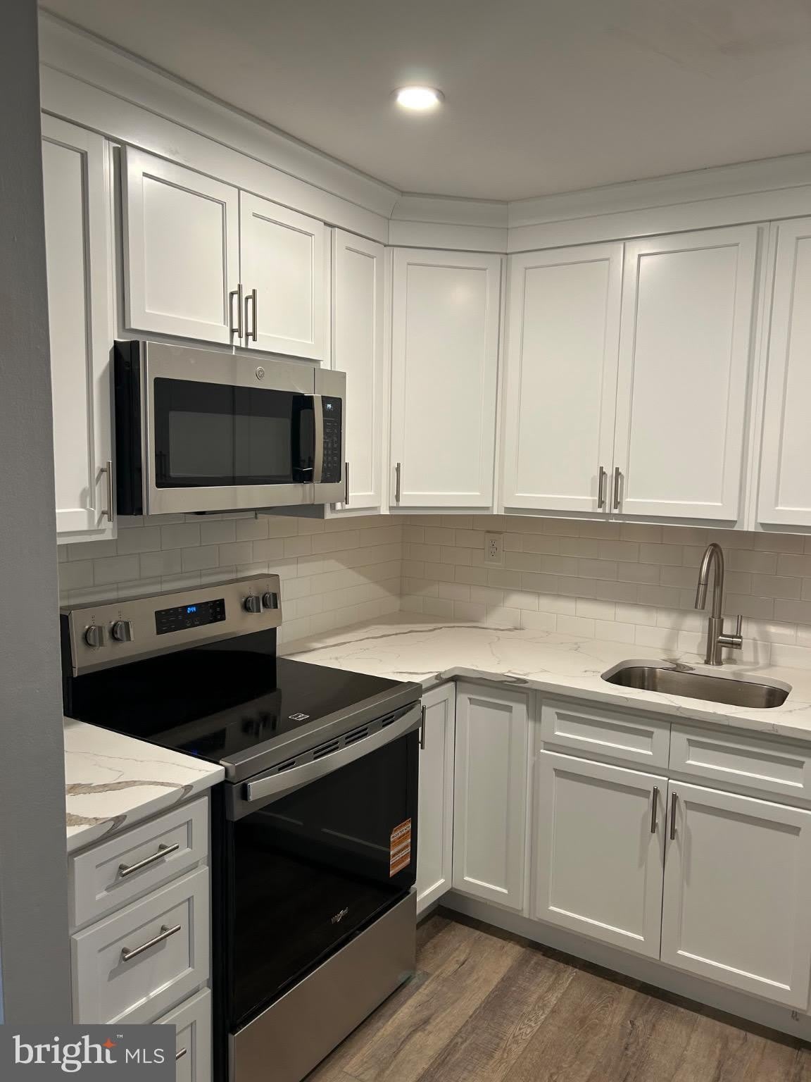 839 GARRETT Lane – photo 5