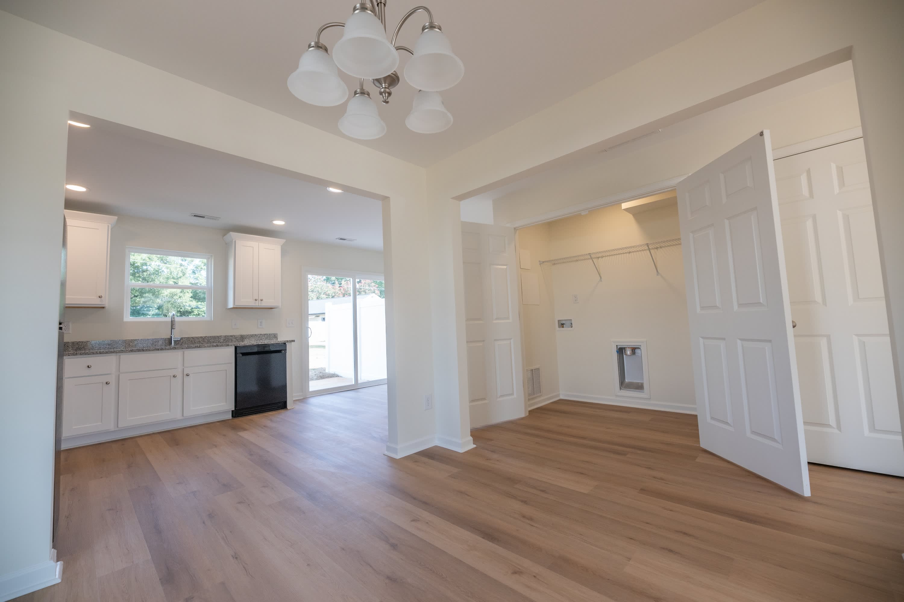 880 Old Charlotte Road Southwest – photo 3