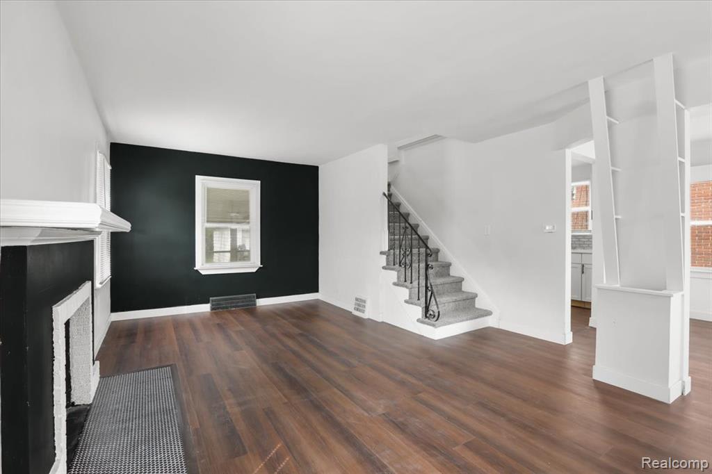 15829 Minock Street – photo 3