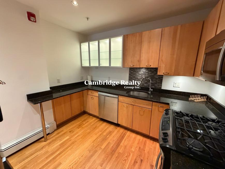 371 Broadway – photo 3