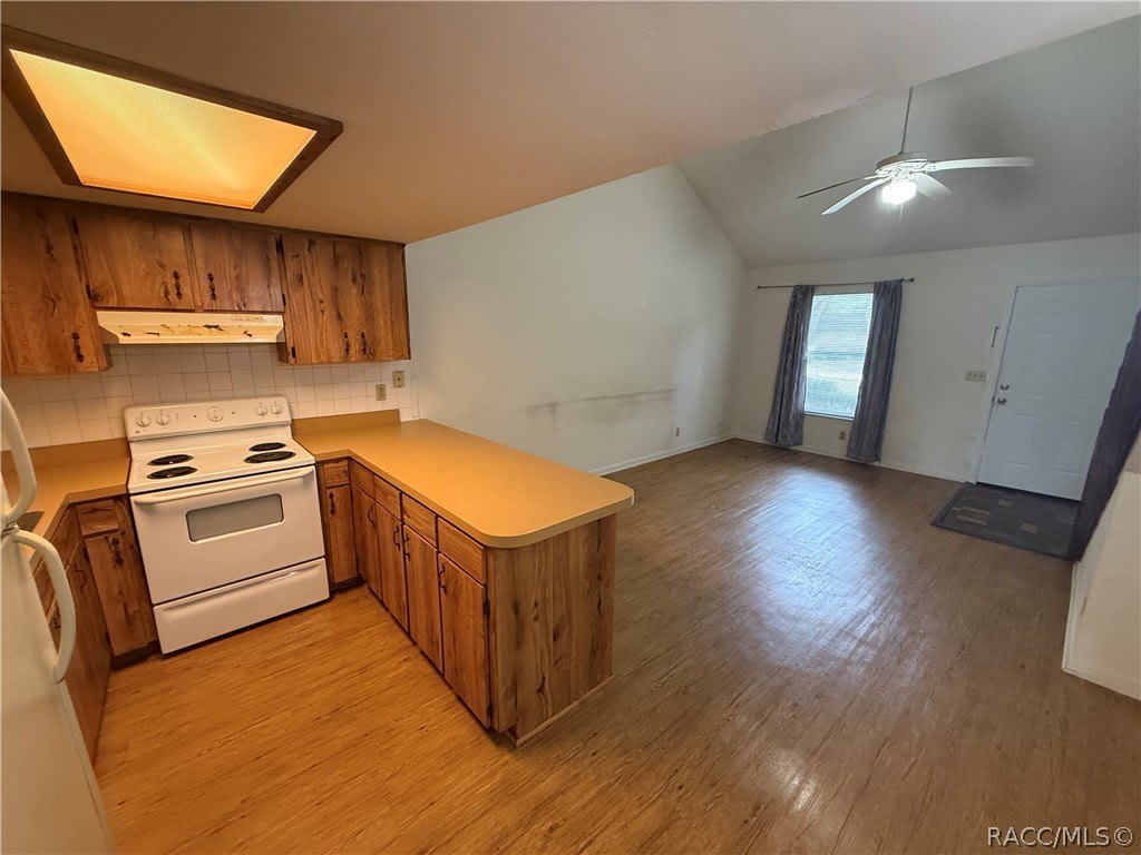 2318 Colby Street – photo 5