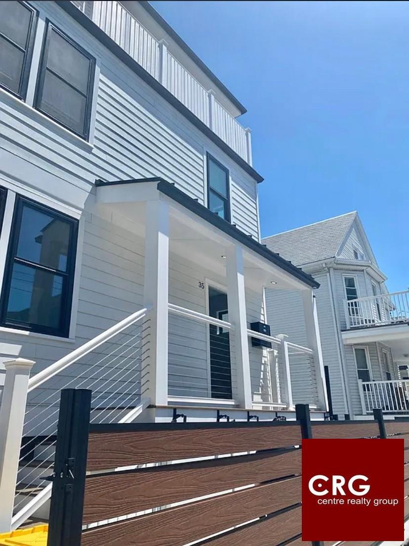 35 Hunnewell Ave. – photo 3