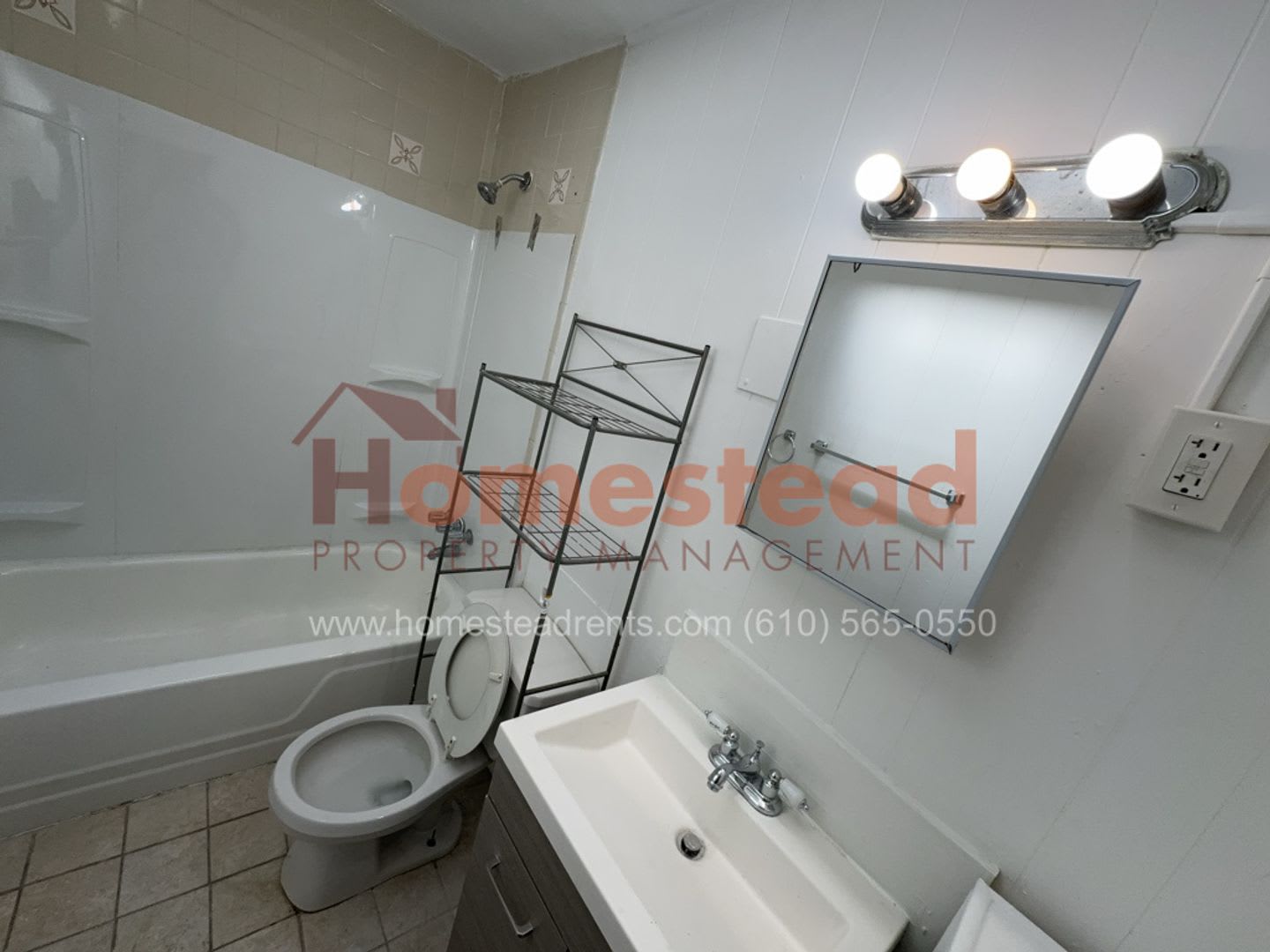 3 Bedroom HOME in Upper Darby! – photo 3