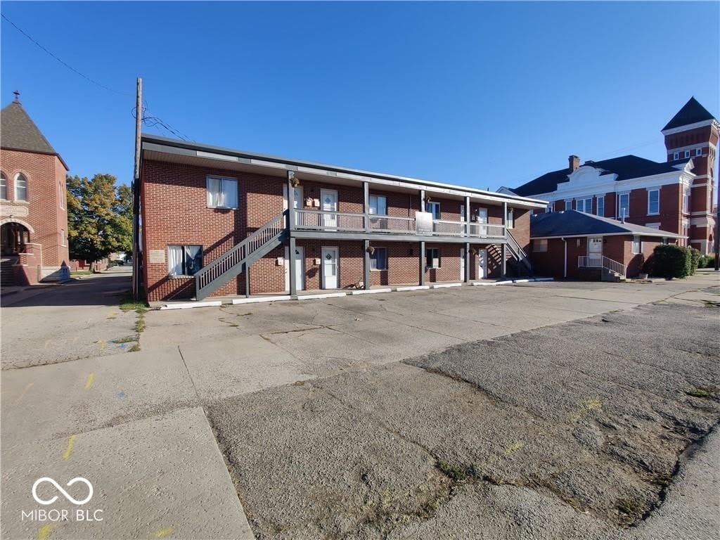 106 W Broadway Street – photo 2