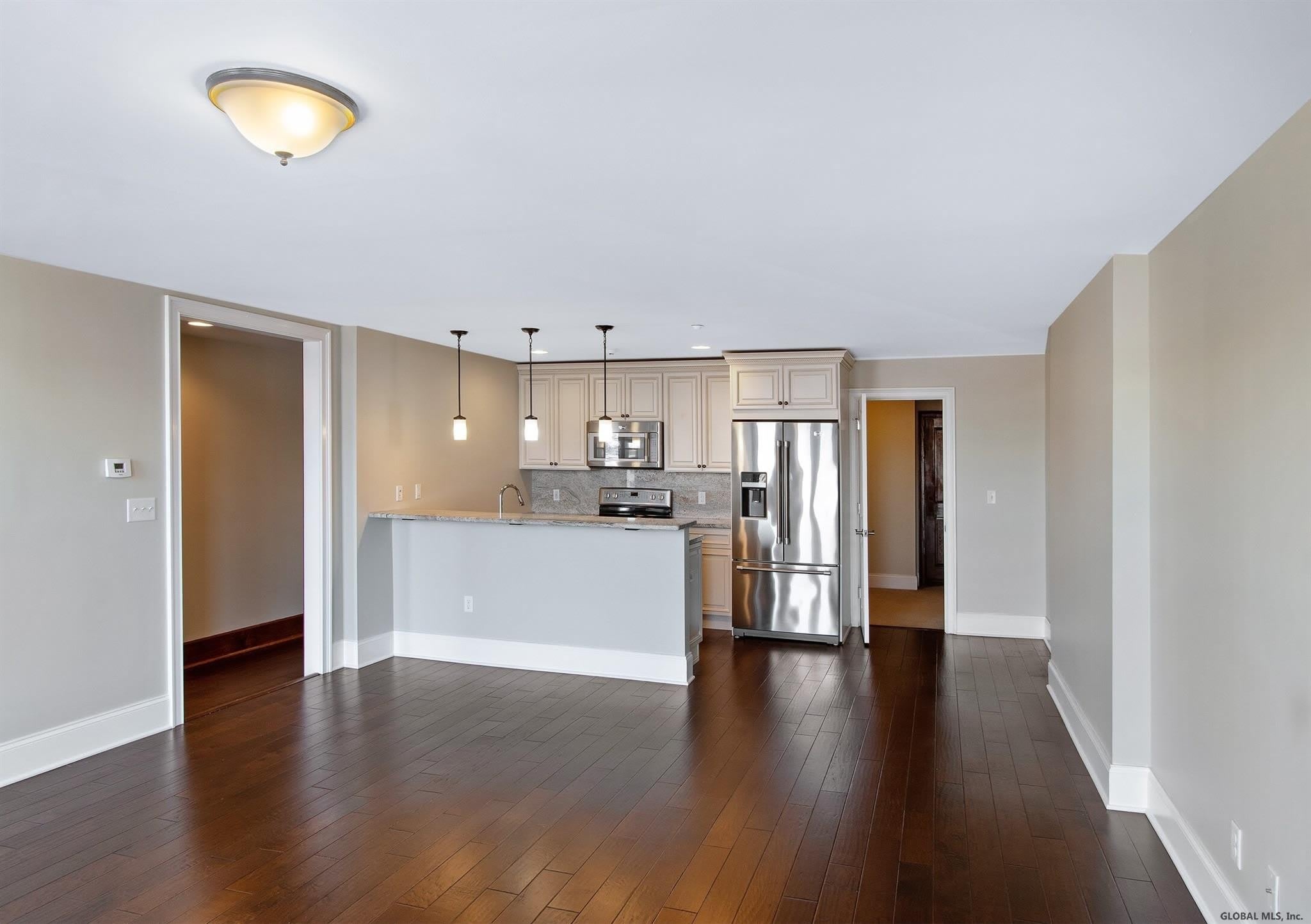 510 Broadway – photo 4