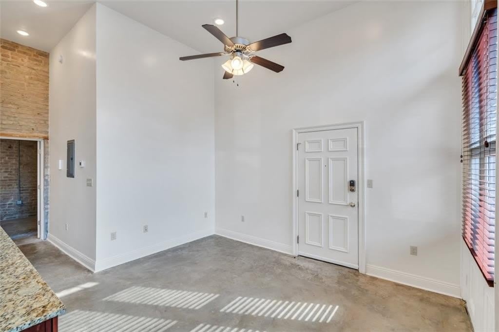 438 DAUPHINE Street 1A – photo 5