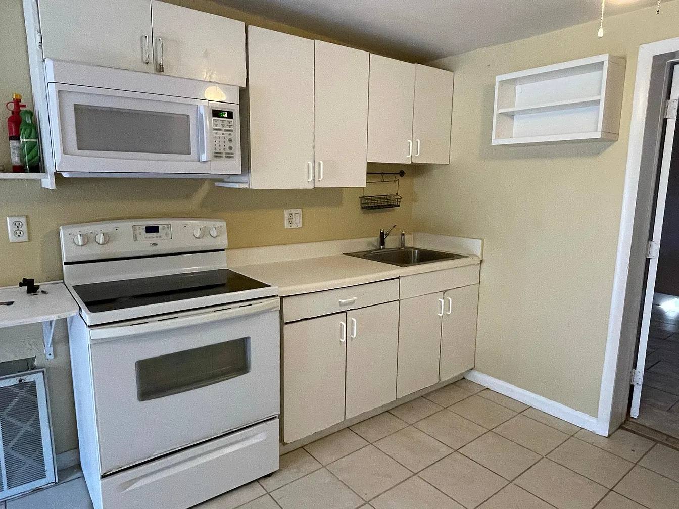 1223 11th Street Northwest – photo 2