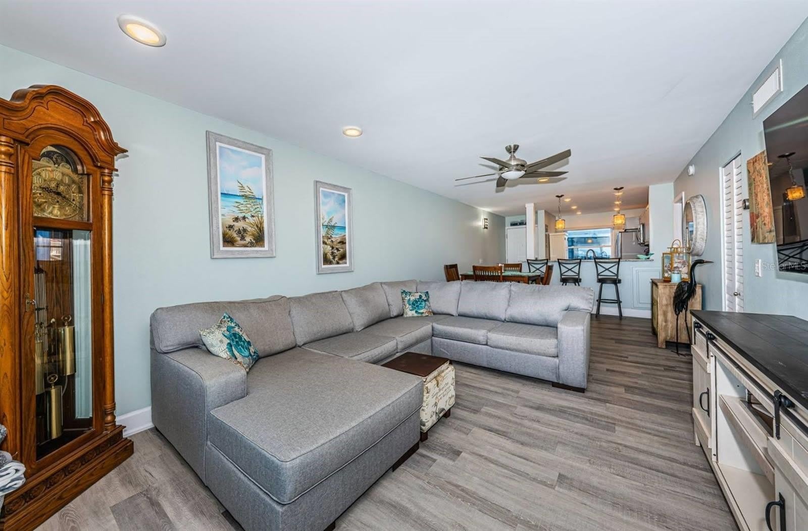 6265 SUN Boulevard – photo 4