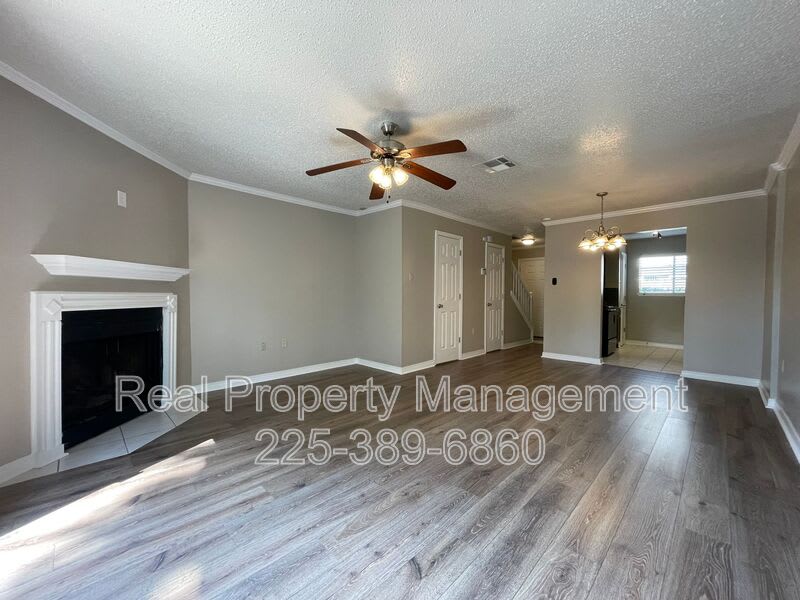 920 W. Tony St. – photo 5