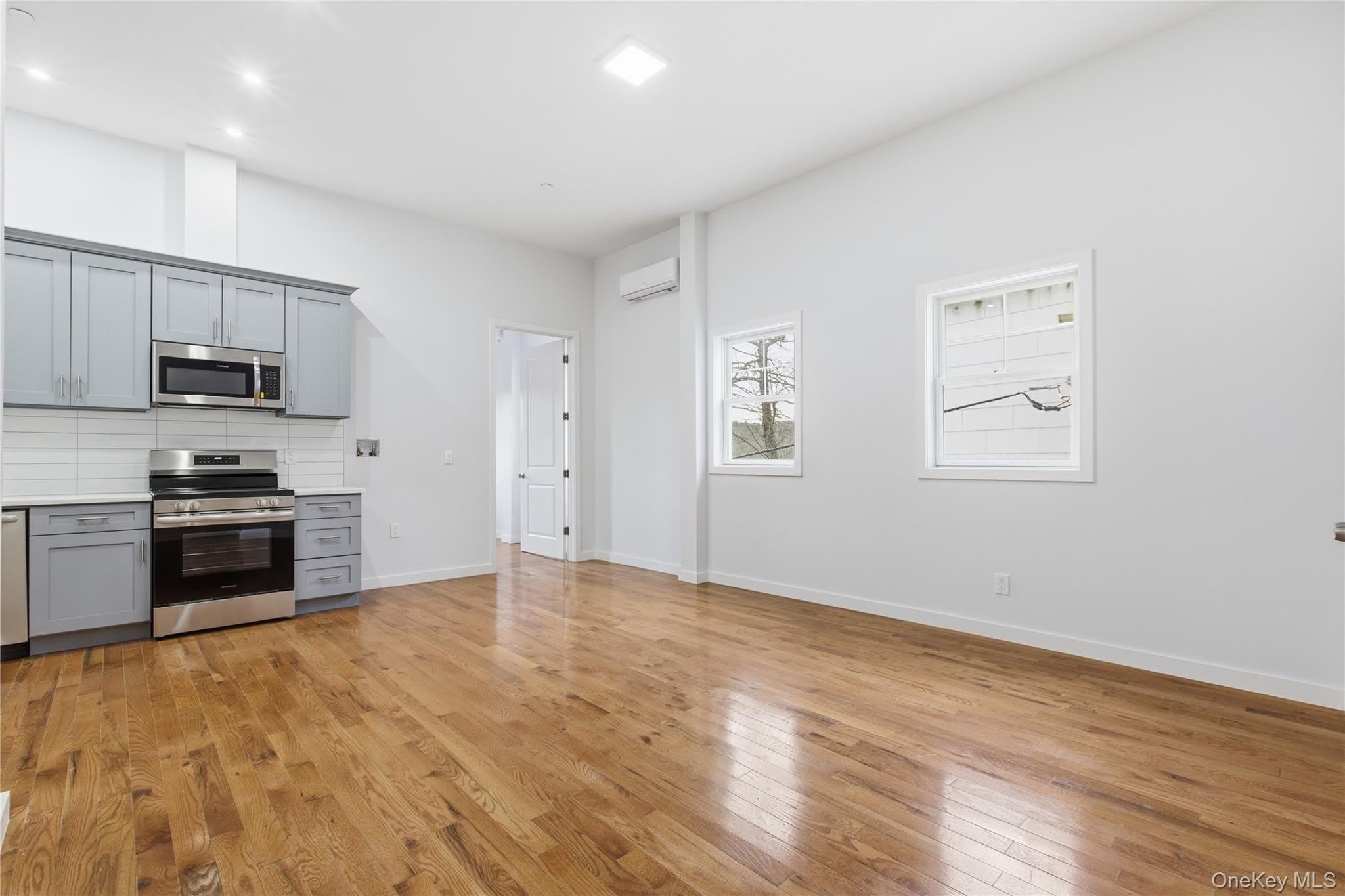 99 Main Street – photo 3