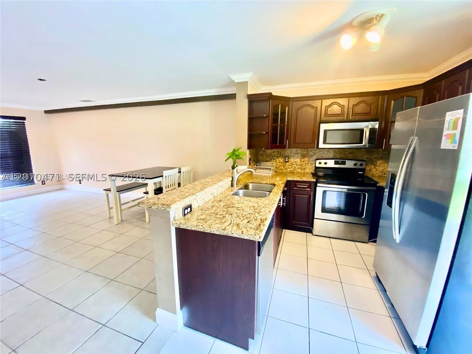 2864 Cambridge Ln – photo 2