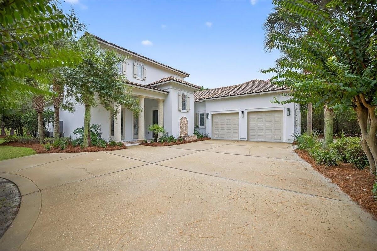 3161 Club Drive – photo 1