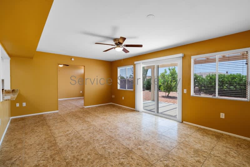 9425 W Rolling Hills Dr – photo 4