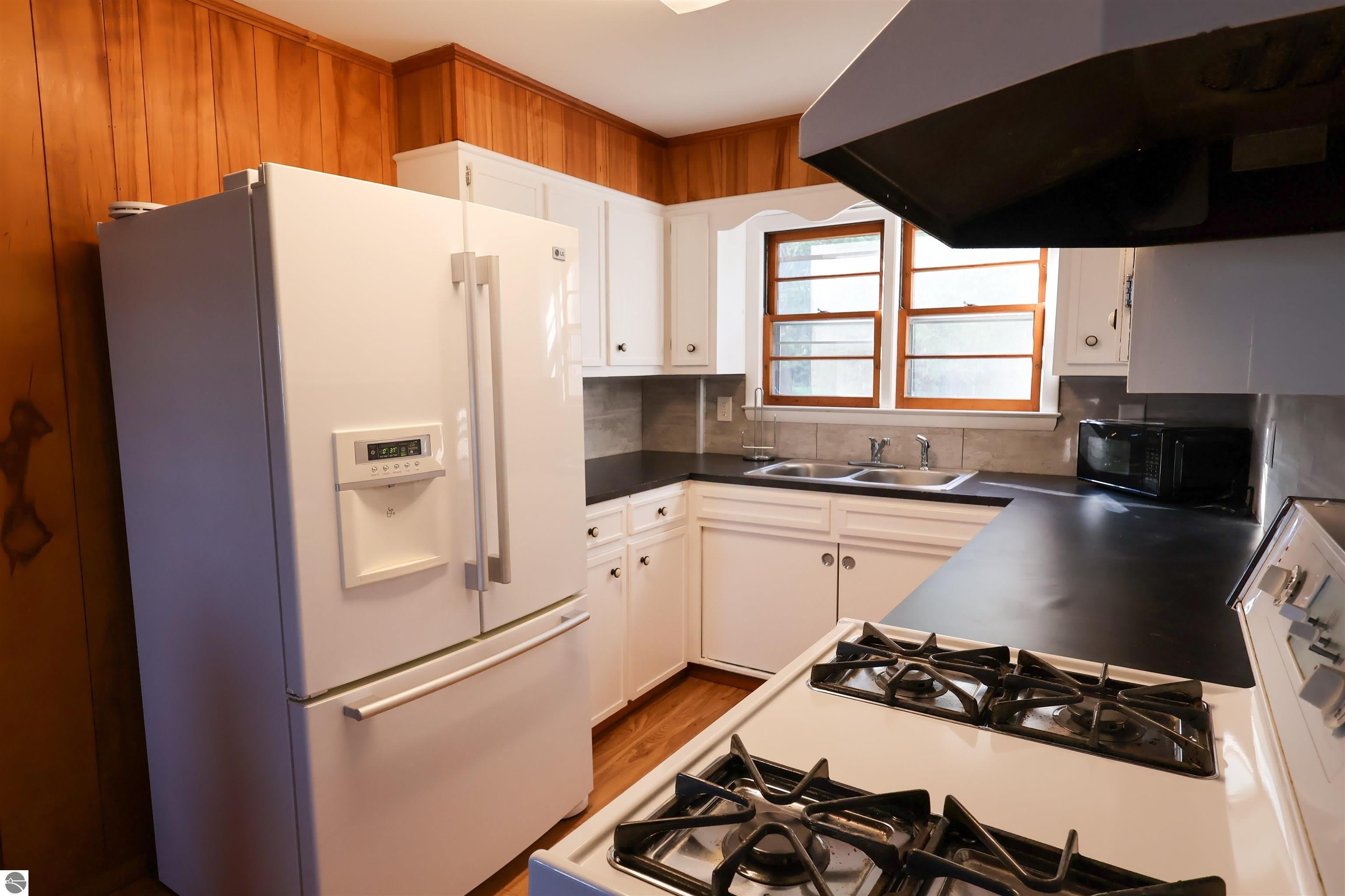 1043 Cranberry Pike – photo 3