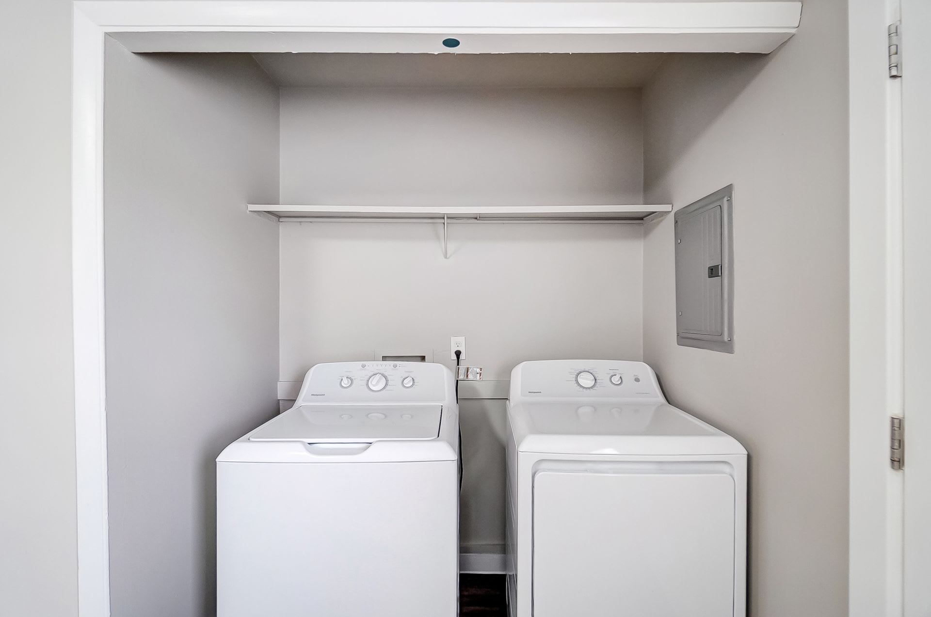 Hickory Creek Apartments – photo 4