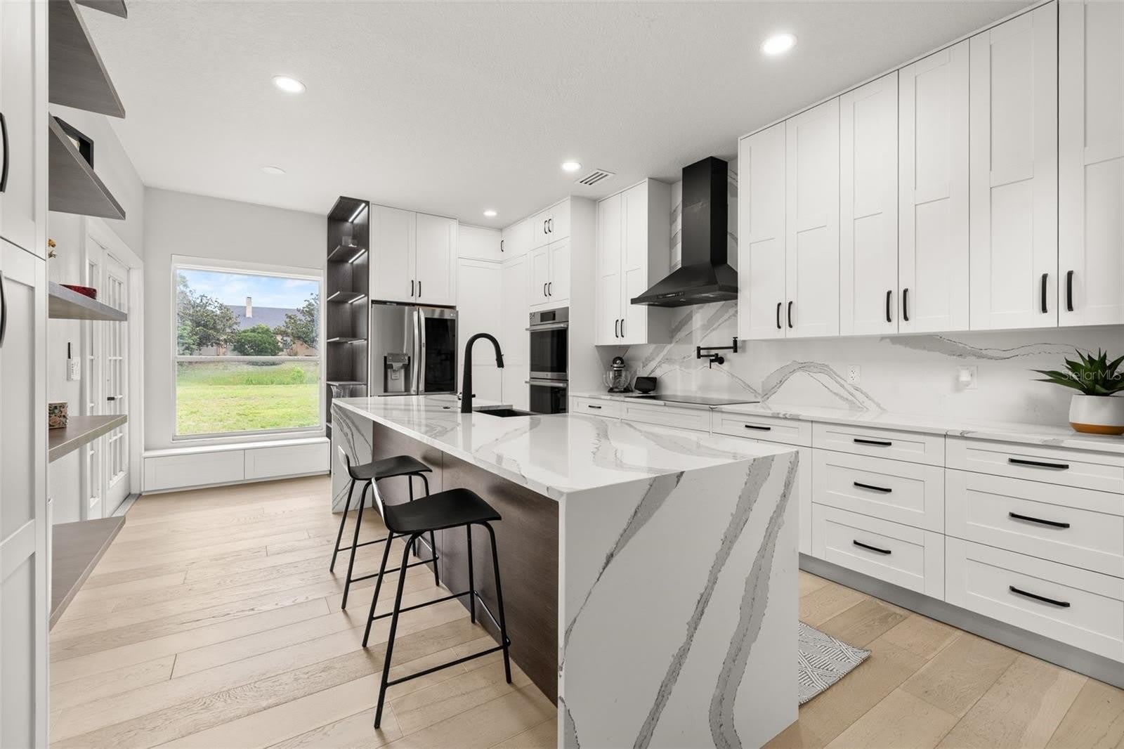 663 CHARRICE Place – photo 2