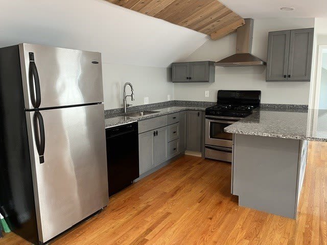 743 Highland – photo 4