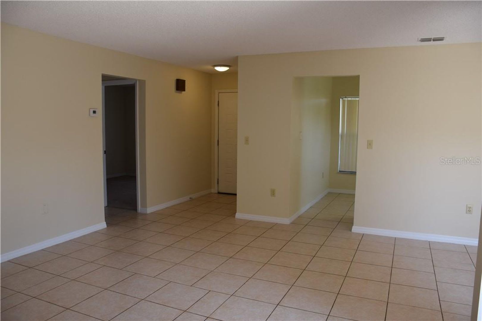 Limited Time Offer Receive 500 Off Your Security Deposit When You Sign A Lease On Or Before September 18Th 2026 Cozy And Quaint 2 Bedroom 2 Bath Home In Poinciana Great Location Lawn Care Included – photo 5