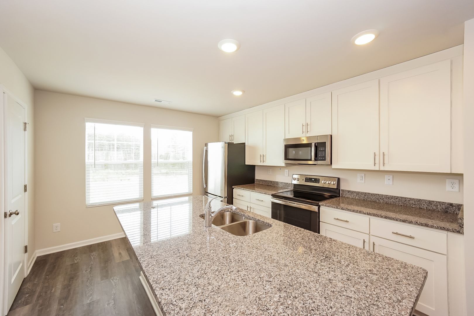 3-Bedroom, 3.5 Bath Townhome for Rent in Mooresville, NC – photo 3