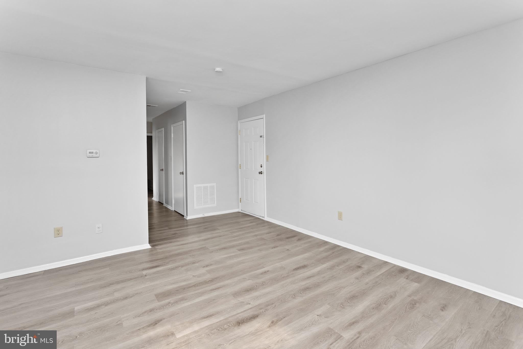 4-5 FLORENCE TOLLGATE Place – photo 4