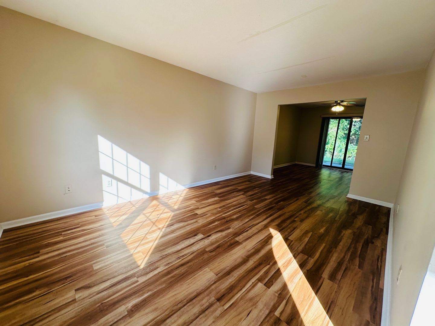 3 Bedroom 2.5 Townhouse – photo 2