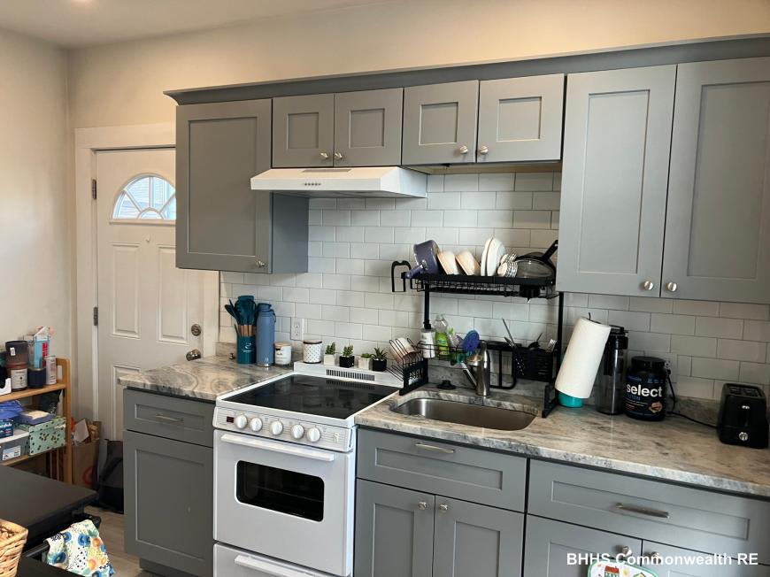 173 Highland Ave. – photo 3
