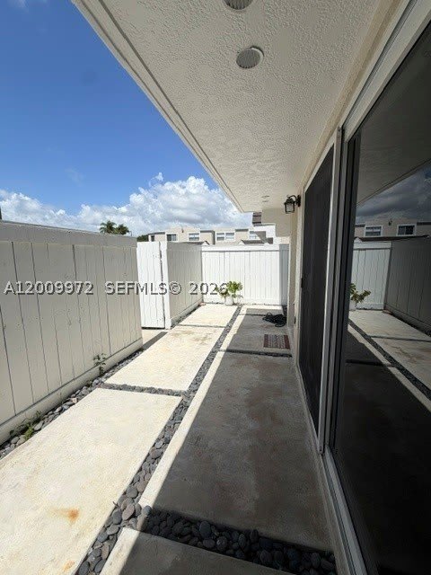 4590 SW 68th Ct Cir – photo 5