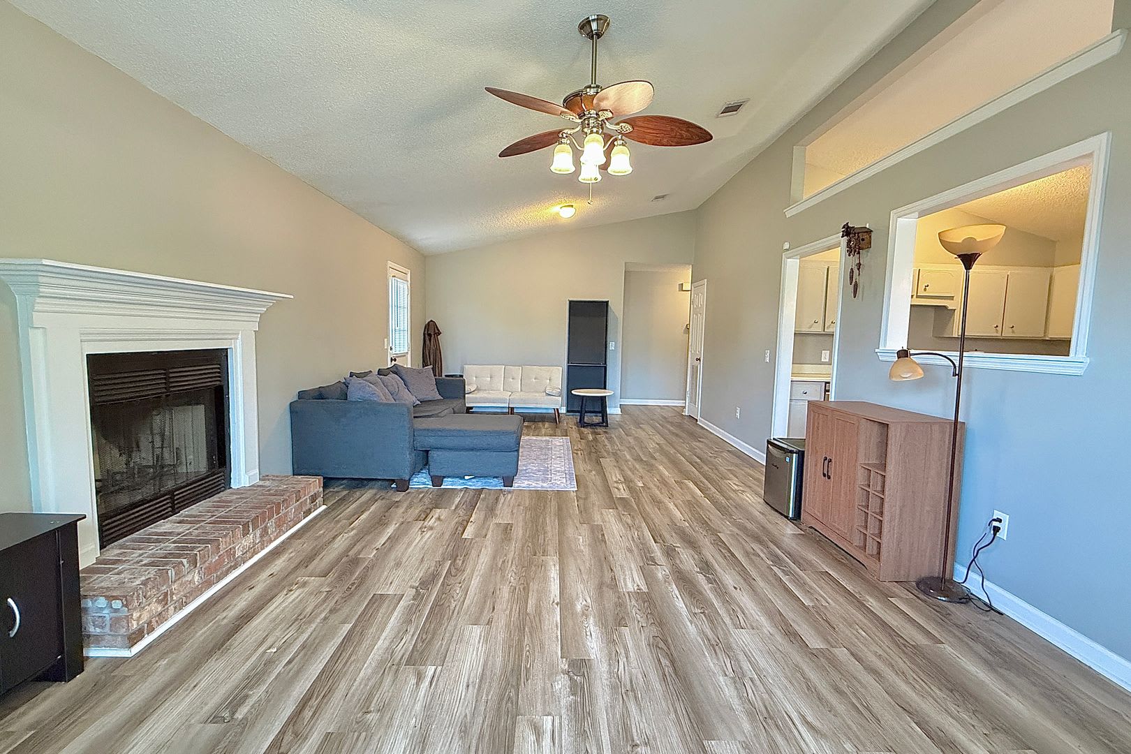COMING JUNE 2026! (Pet Friendly) – photo 4
